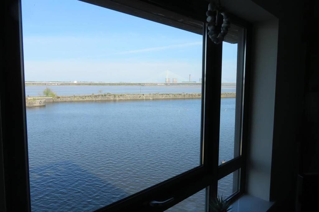 Home From Home With Fantastic Views 2 Runcorn Luaran gambar